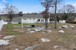 11 Williams Ln, Yardley, PA 19067 - Photo 4