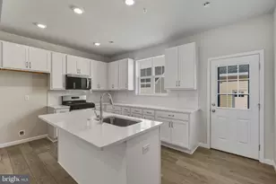 50 N 8th St, Perkasie, PA 18944 - Photo 4