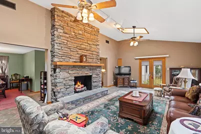 164 Trenton Road, Langhorne, PA 19047 - Photo 8