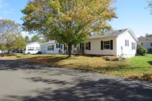 183 Spring Meadow Cir, New Hope, PA 18938 - Photo 2