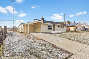 10 Blue Ridge Dr, Levittown, PA 19057 - Photo 8