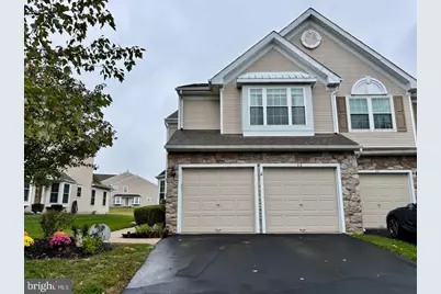 83 Cypress Place, Newtown, PA 18940 - Photo 1