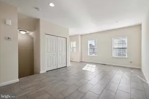 145 Mercer Ct, Fairless Hills, PA 19030 - Photo 4