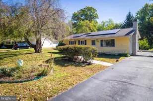 60 Cedar Dr, Doylestown, PA 18901 - Photo 2