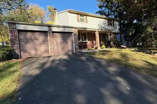 737 Lynwood Dr, Feasterville-Trevose, PA 19053 - Photo 12