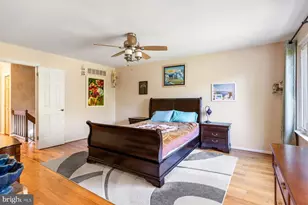 35 Essex Pl, Newtown, PA 18940 - Photo 16