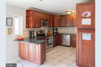 154 Juniper Drive, Levittown, PA 19056 - Photo 8