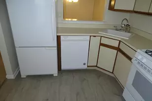 109 Hopkins Ct, Holland, PA 18966 - Photo 8