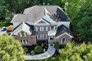 1140 William Penn Dr, Bensalem, PA 19020 - Photo 2