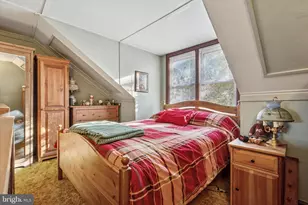 243 Monroe St, Bristol, PA 19007 - Photo 12