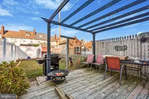 243 Monroe St, Bristol, PA 19007 - Photo 14