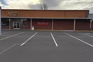 8720 New Falls Rd, Levittown, PA 19054 - Photo 1