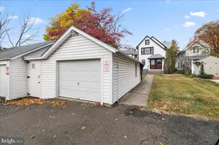 182 W Court St, Doylestown, PA 18901 - Photo 24