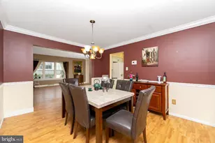 180 Independence Dr, Holland, PA 18966 - Photo 10