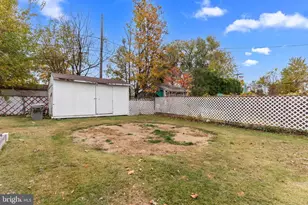14 Dewberry Ln, Levittown, PA 19055 - Photo 24