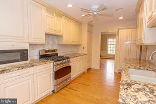 21 Woods End Dr, Doylestown, PA 18902 - Photo 14