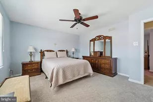 956 Duxbury Dr, Langhorne, PA 19047 - Photo 18