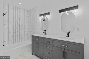 35 Thimbleberry Ln, Levittown, PA 19054 - Photo 20