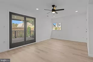 35 Thimbleberry Ln, Levittown, PA 19054 - Photo 12