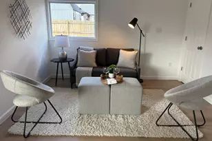 35 Thimbleberry Ln, Levittown, PA 19054 - Photo 12