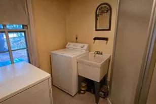 6 Township Line Rd, Line Lexington, PA 18932 - Photo 16