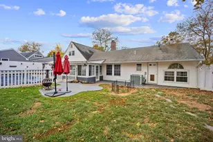301 Snowball Dr, Levittown, PA 19056 - Photo 34