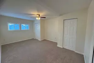 25 Oval Turn Ln, Levittown, PA 19055 - Photo 22