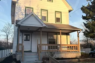 11 Lincoln Ave, Ivyland, PA 18974 - Photo 2