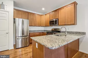 509 Ridgeview Ct, Sellersville, PA 18960 - Photo 2