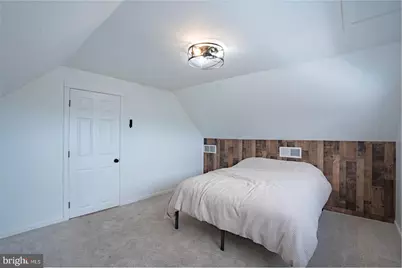 42 Hollyhock Lane, Levittown, PA 19055 - Photo 14