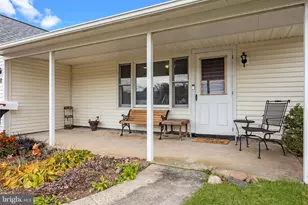 20 Fireside Ln, Levittown, PA 19055 - Photo 4