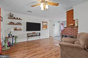 20 Fireside Ln, Levittown, PA 19055 - Photo 12