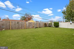 20 Fireside Ln, Levittown, PA 19055 - Photo 26