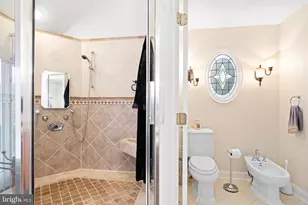 827 Hulmeville Rd, Langhorne, PA 19047 - Photo 6