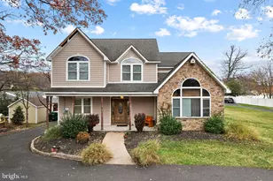 827 Hulmeville Rd, Langhorne, PA 19047 - Photo 1