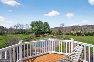 10 Avondale Dr, Newtown, PA 18940 - Photo 76