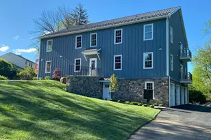 301 Edgeboro Dr, Newtown, PA 18940 - Photo 1