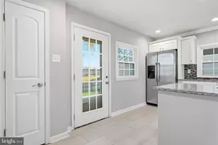 208 Trenton Rd, Fairless Hills, PA 19030 - Photo 16