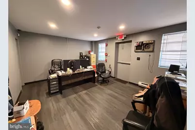 1606 Manning Boulevard, Levittown, PA 19057 - Photo 8