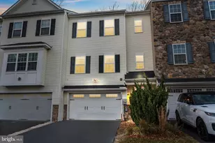 102 Carters Mill Rd, Feasterville-Trevose, PA 19053 - Photo 2