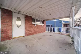 58 Jolly Ln, Levittown, PA 19055 - Photo 2