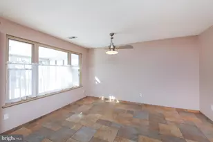 1004 Weybridge Ct, Bensalem, PA 19020 - Photo 6