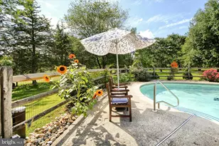 1010 Sweetbriar Rd, Perkasie, PA 18944 - Photo 48