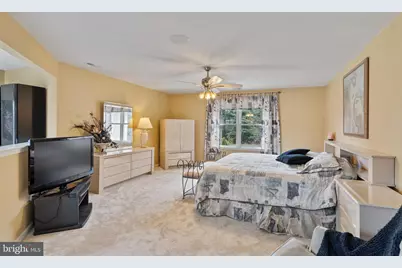 100 E Holland Road, Holland, PA 18966 - Photo 22