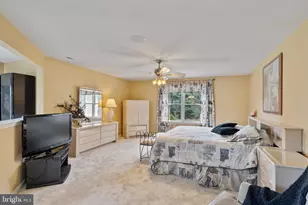 100 E Holland Rd, Holland, PA 18966 - Photo 22