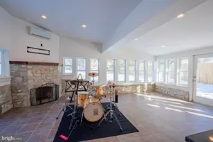 4 Ivy Ln, Yardley, PA 19067 - Photo 6