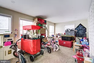 83 Indigo Rd, Levittown, PA 19057 - Photo 30