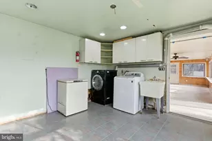 28 Cloister Rd, Levittown, PA 19057 - Photo 16