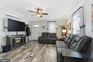 2027 Beatty Dr, Morrisville, PA 19067 - Photo 30