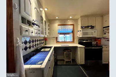 36 N Westview Avenue, Feasterville-Trevose, PA 19053 - Photo 32